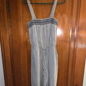 Universal thread women’s jumpsuit